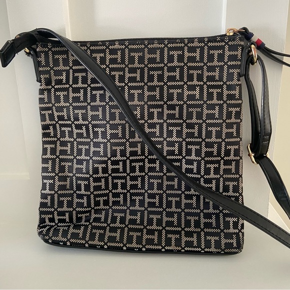 Tommy Hilfiger Monogram Black and Gold Patterned Crossbody Bag - Picture 3 of 13